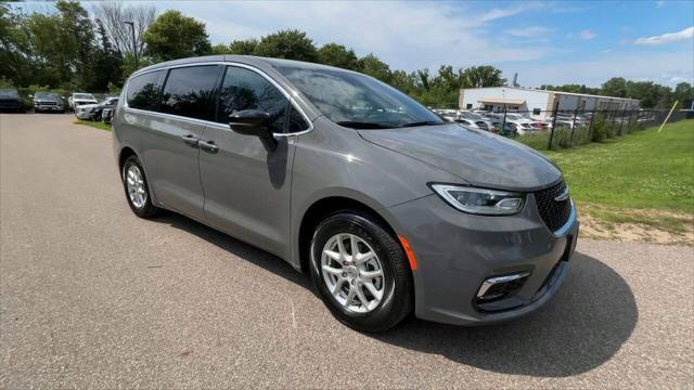 used 2025 Chrysler Pacifica car, priced at $32,520