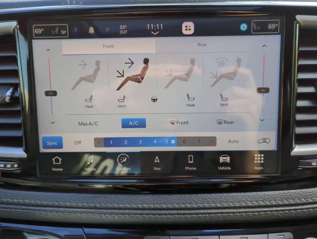 used 2023 Chrysler Pacifica Hybrid car, priced at $27,748