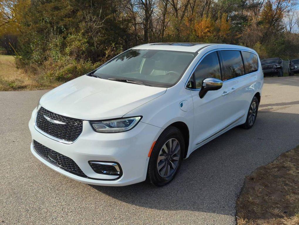 used 2023 Chrysler Pacifica Hybrid car, priced at $27,748