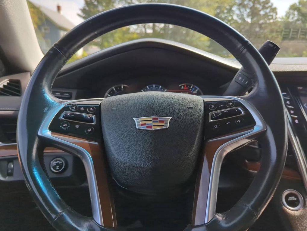 used 2018 Cadillac Escalade ESV car, priced at $29,115