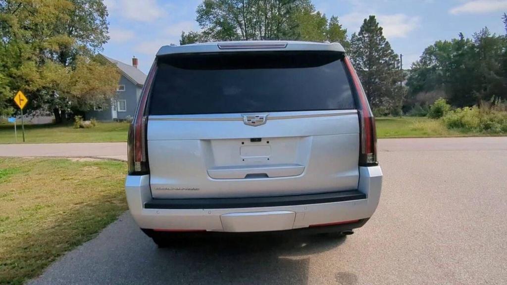 used 2018 Cadillac Escalade ESV car, priced at $29,115