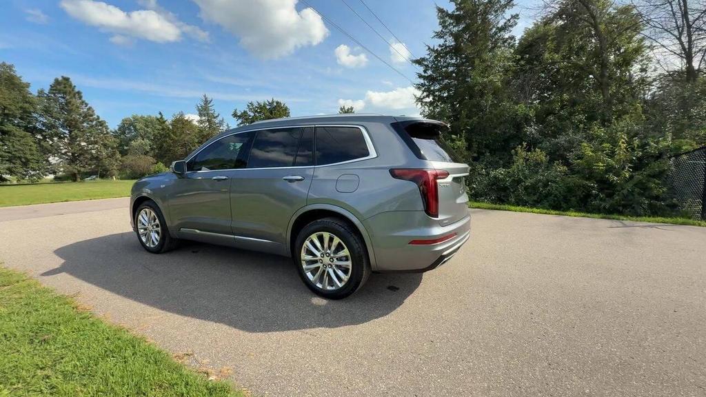used 2020 Cadillac XT6 car, priced at $25,606