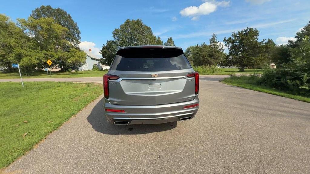 used 2020 Cadillac XT6 car, priced at $25,606