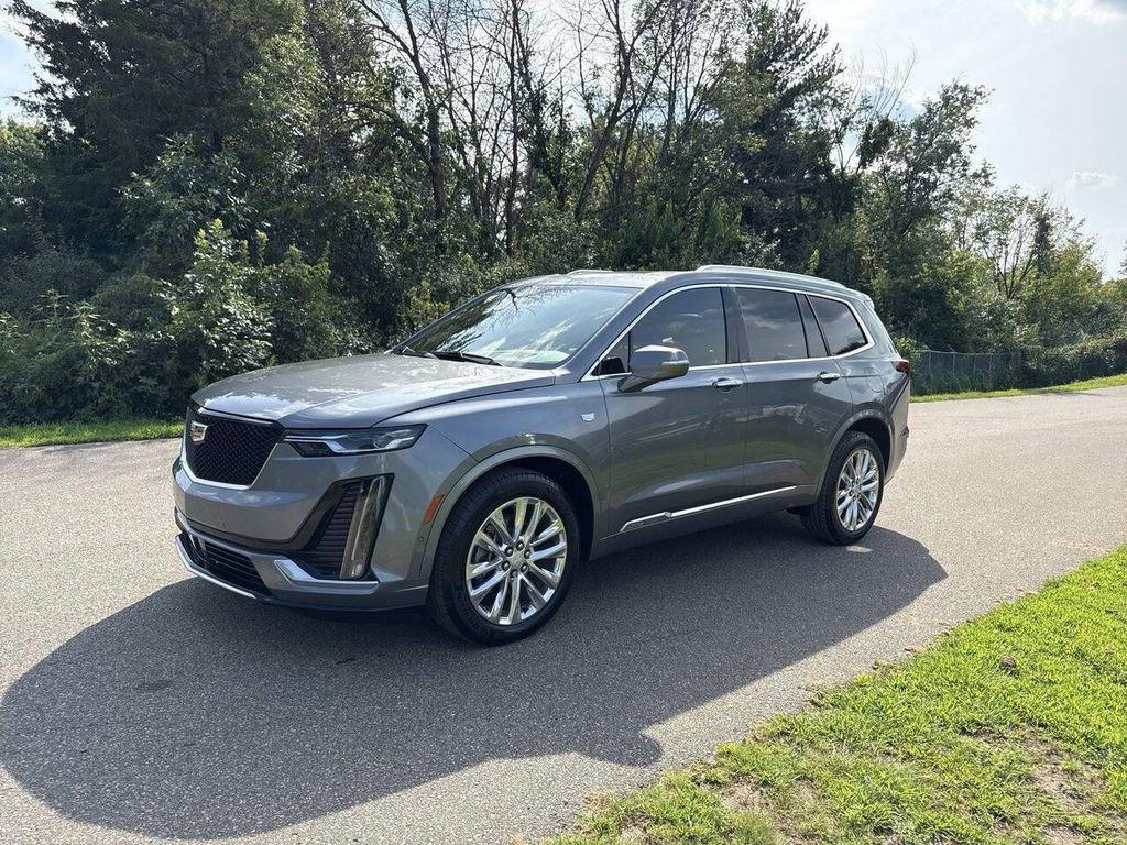 used 2020 Cadillac XT6 car, priced at $25,606