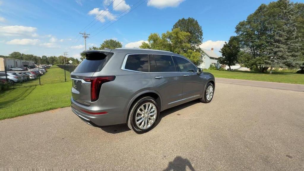 used 2020 Cadillac XT6 car, priced at $25,606
