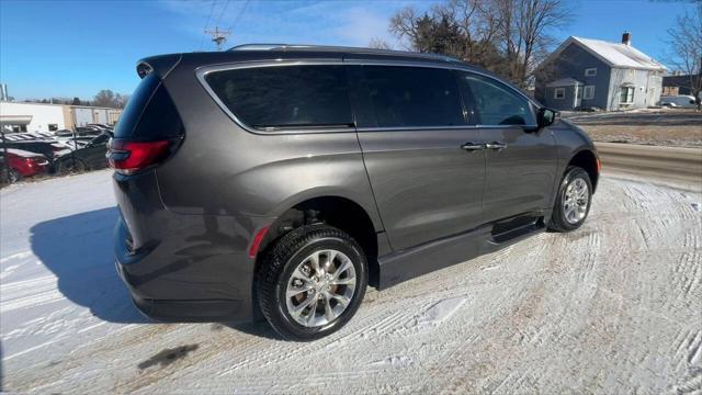 used 2021 Chrysler Pacifica car, priced at $34,256