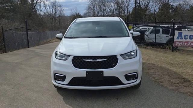 used 2023 Chrysler Pacifica car, priced at $31,815