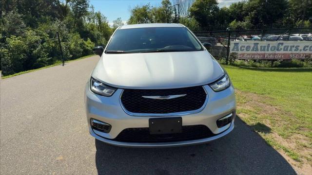 used 2024 Chrysler Pacifica car, priced at $30,488