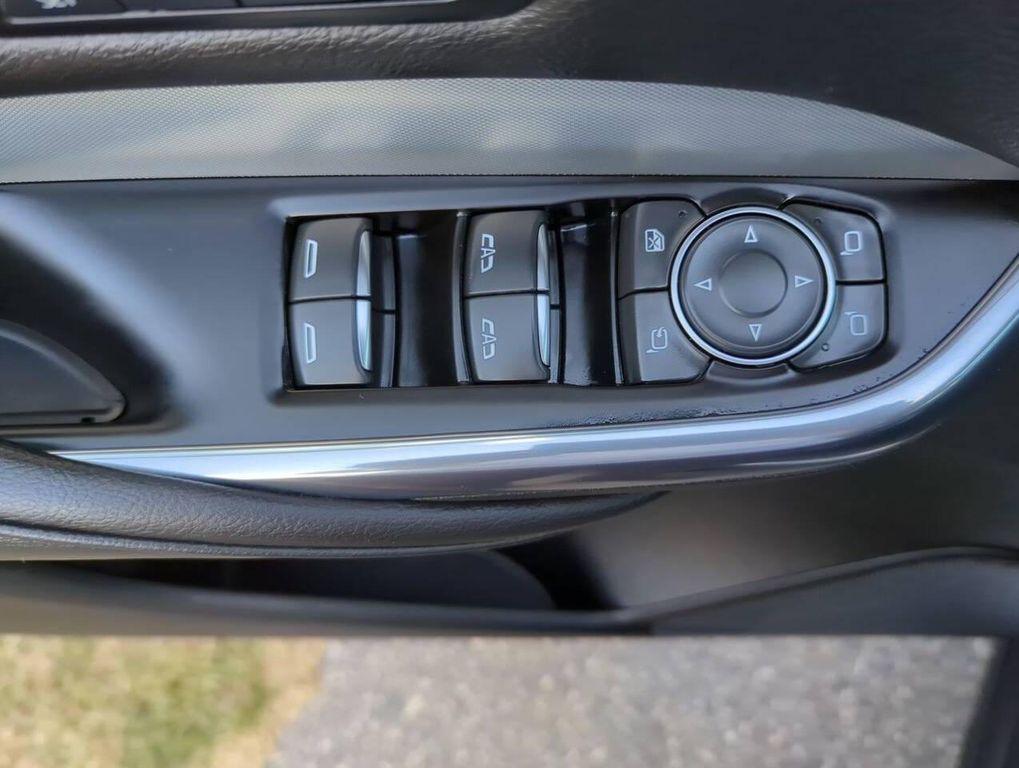 used 2020 Cadillac XT4 car, priced at $23,995