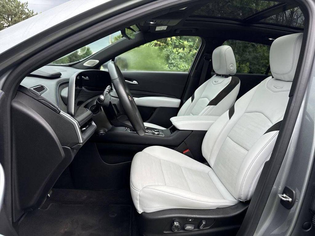 used 2024 Cadillac XT4 car, priced at $34,995