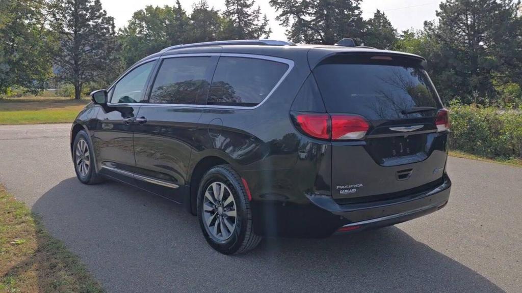 used 2020 Chrysler Pacifica Hybrid car, priced at $22,975