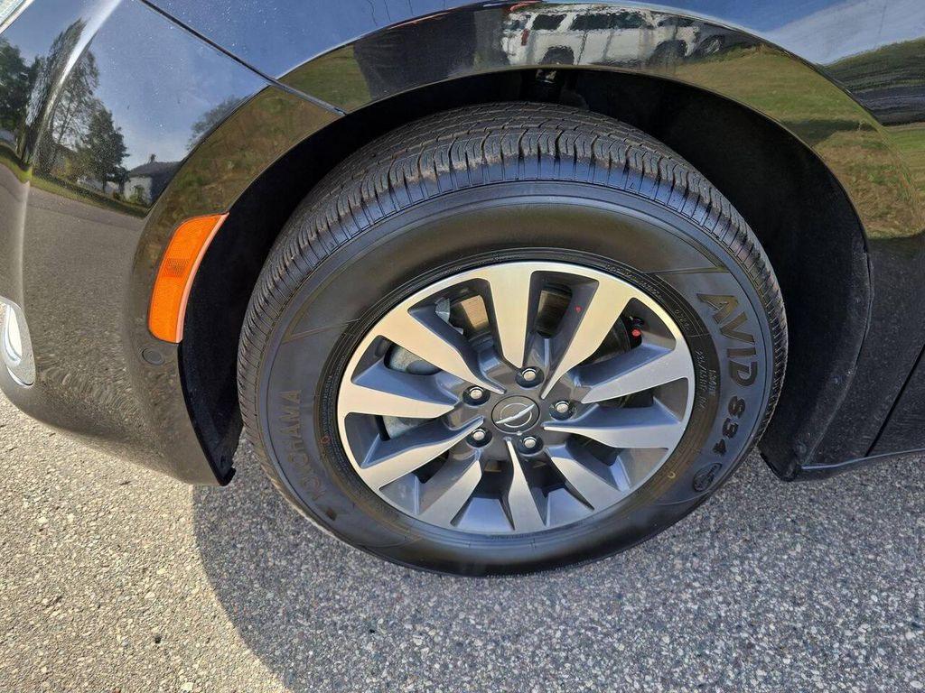 used 2020 Chrysler Pacifica Hybrid car, priced at $22,975