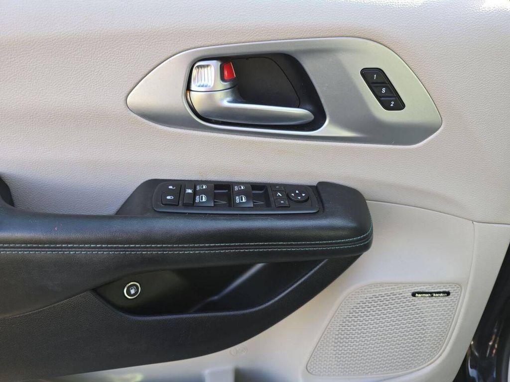 used 2020 Chrysler Pacifica Hybrid car, priced at $22,975