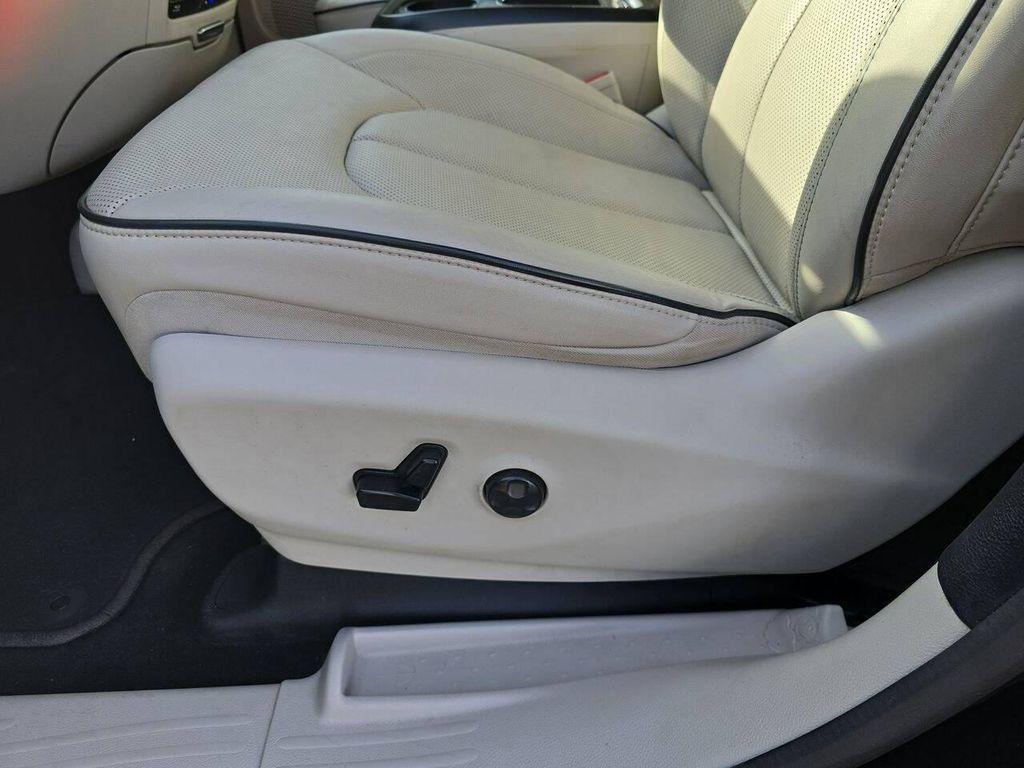 used 2020 Chrysler Pacifica Hybrid car, priced at $22,975