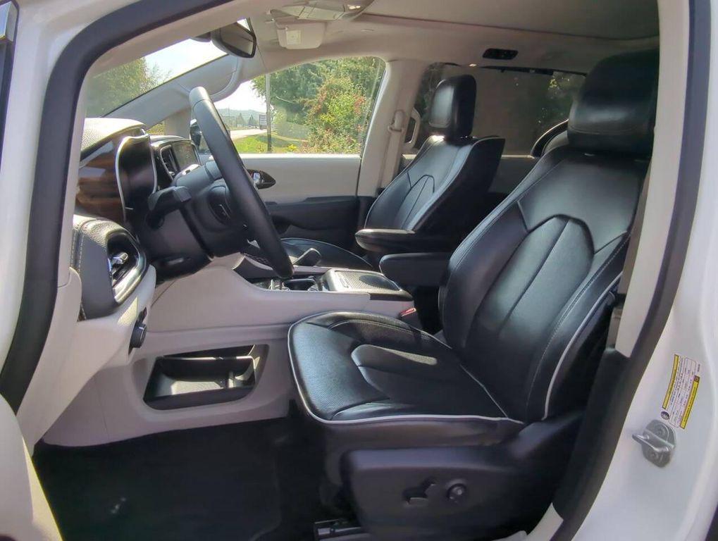 used 2023 Chrysler Pacifica Hybrid car, priced at $28,453