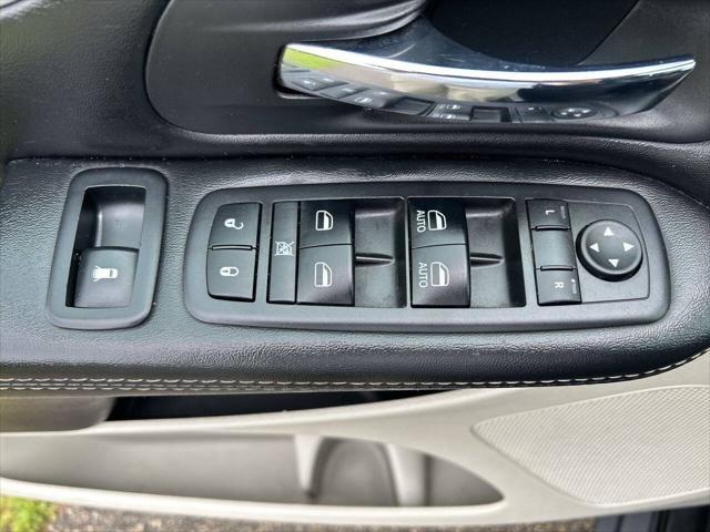 used 2019 Dodge Grand Caravan car, priced at $10,692