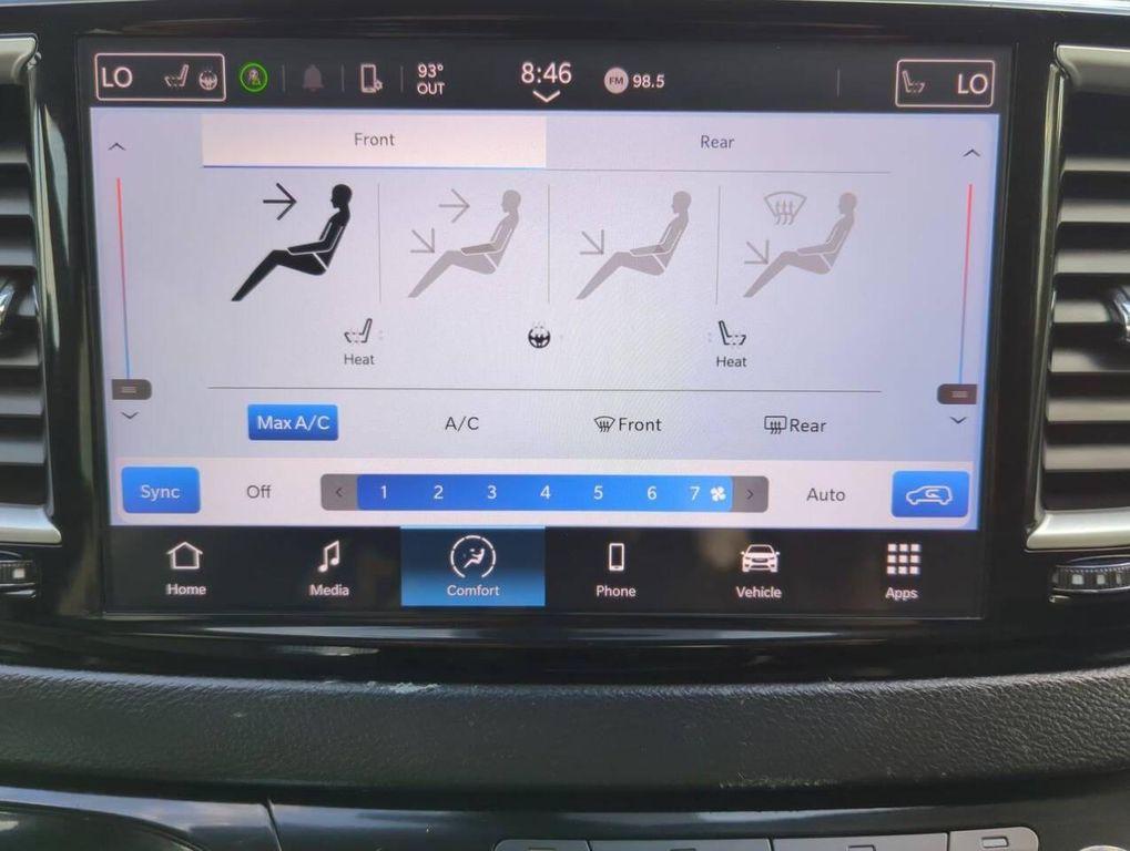 used 2024 Chrysler Pacifica car, priced at $29,537