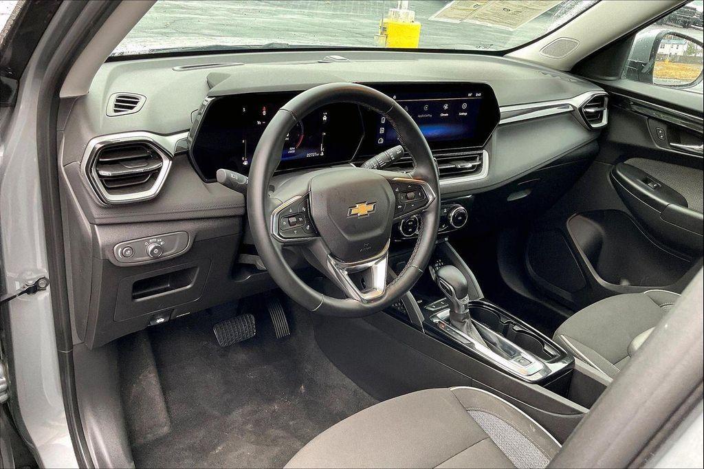 used 2024 Chevrolet TrailBlazer car, priced at $22,300