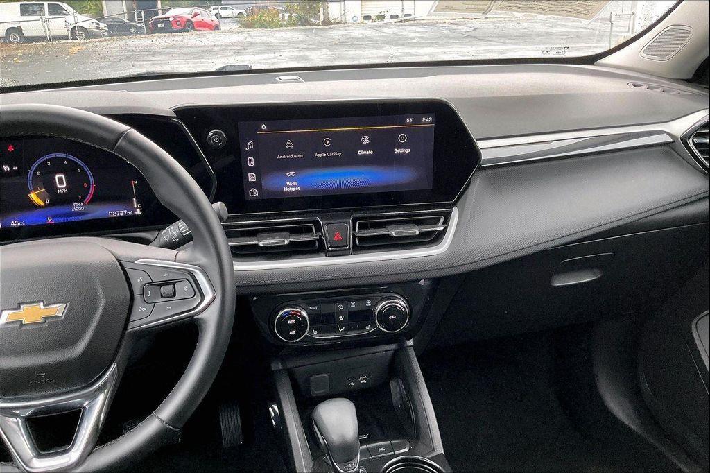 used 2024 Chevrolet TrailBlazer car, priced at $22,300