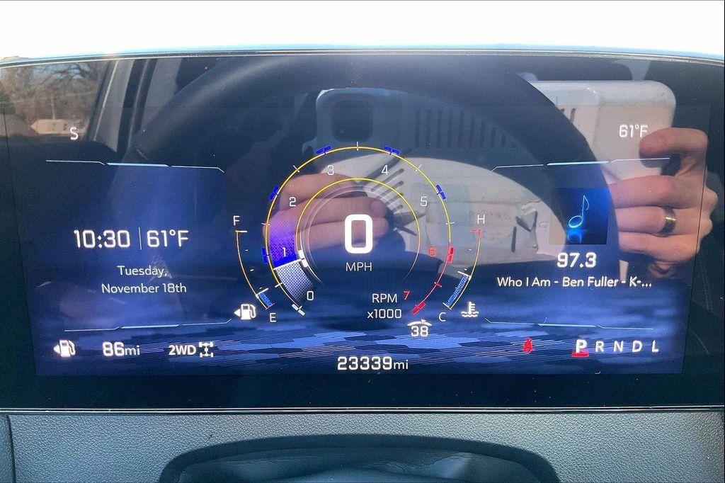 used 2025 Chevrolet Traverse car, priced at $34,200