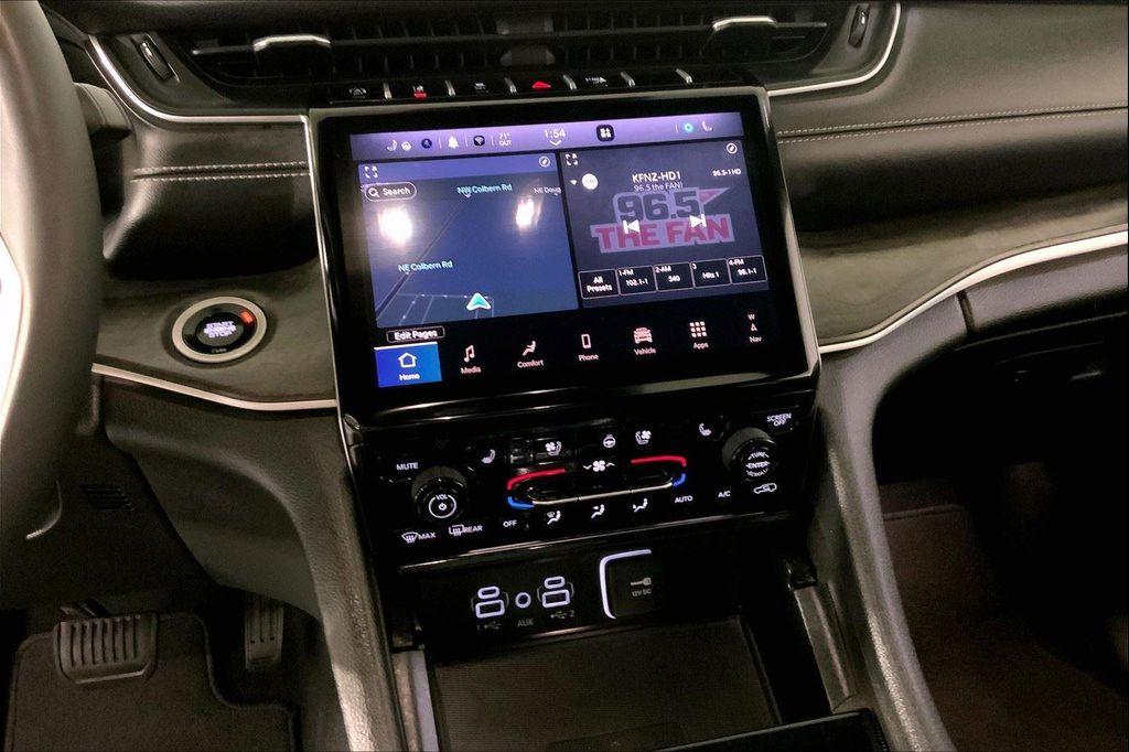 used 2024 Jeep Grand Cherokee L car, priced at $30,500