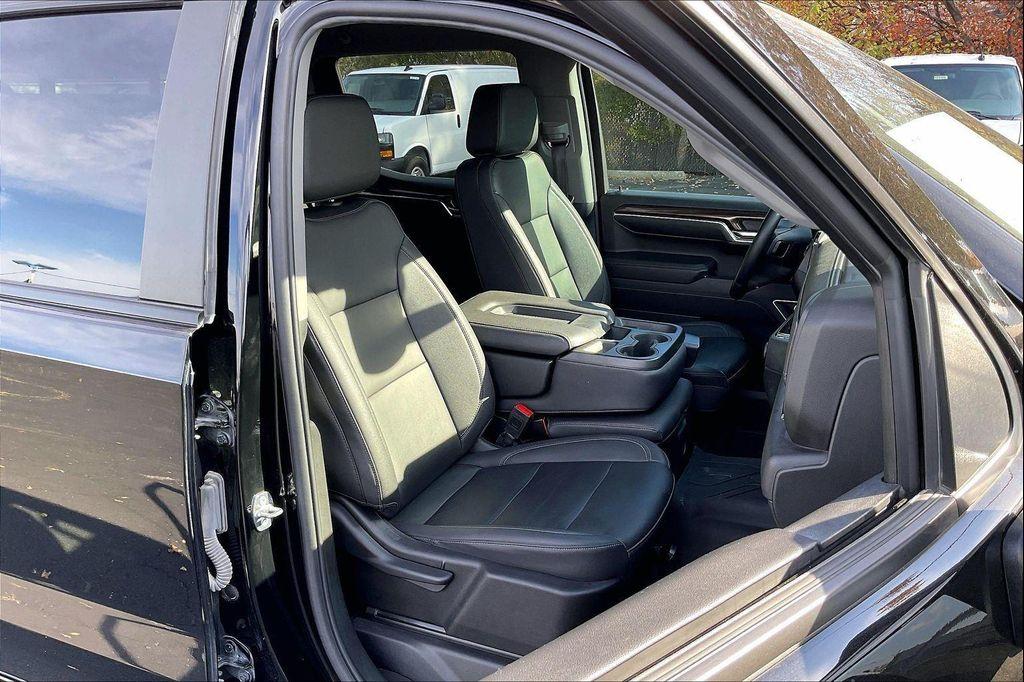 used 2024 Chevrolet Silverado 1500 car, priced at $40,900