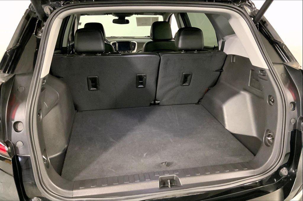 used 2024 GMC Terrain car, priced at $28,000