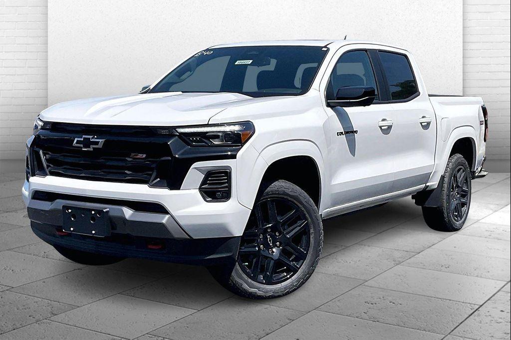 new 2025 Chevrolet Colorado car, priced at $43,875