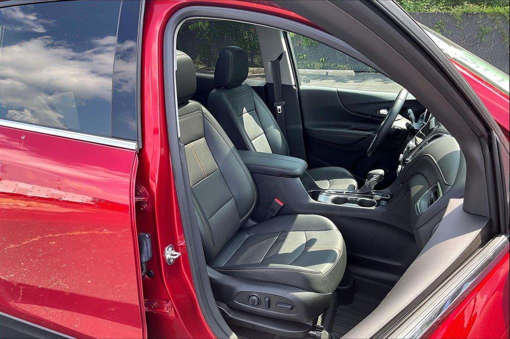 used 2024 Chevrolet Equinox car, priced at $28,000
