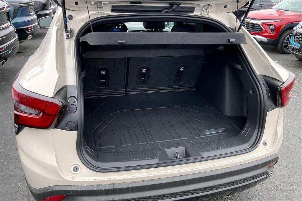 new 2026 Chevrolet Trax car, priced at $28,905