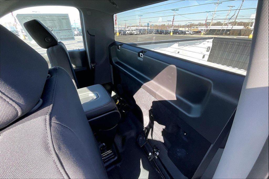 new 2025 Chevrolet Silverado 1500 car, priced at $34,625