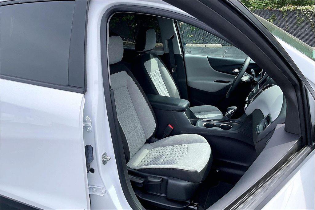 used 2024 Chevrolet Equinox car, priced at $21,000