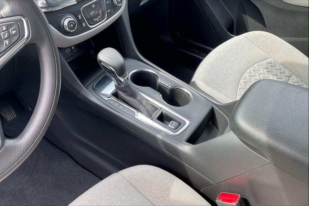 used 2024 Chevrolet Equinox car, priced at $21,000