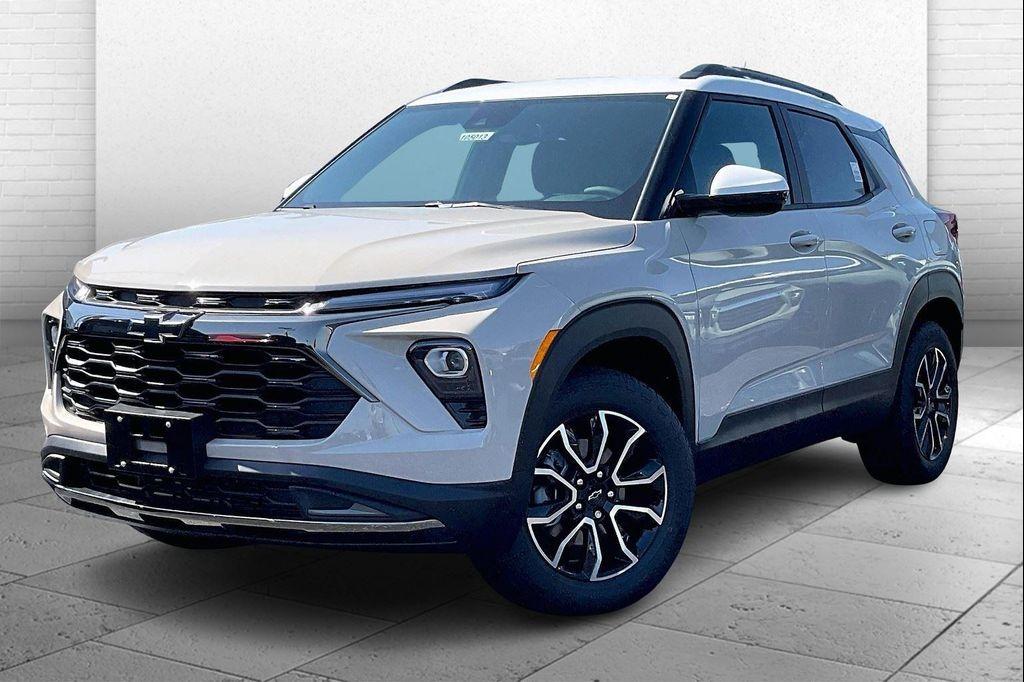 new 2026 Chevrolet TrailBlazer car, priced at $33,995
