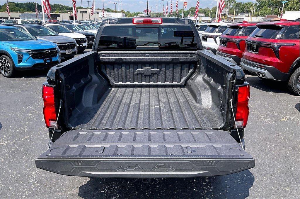 new 2025 Chevrolet Colorado car, priced at $43,875