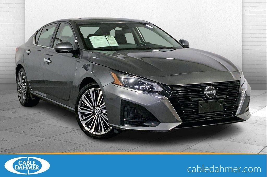 used 2023 Nissan Altima car, priced at $20,000