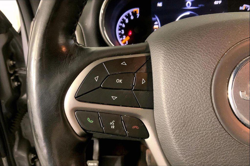 used 2020 Jeep Grand Cherokee car, priced at $19,000