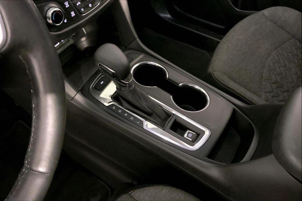 used 2022 Chevrolet Equinox car, priced at $22,800