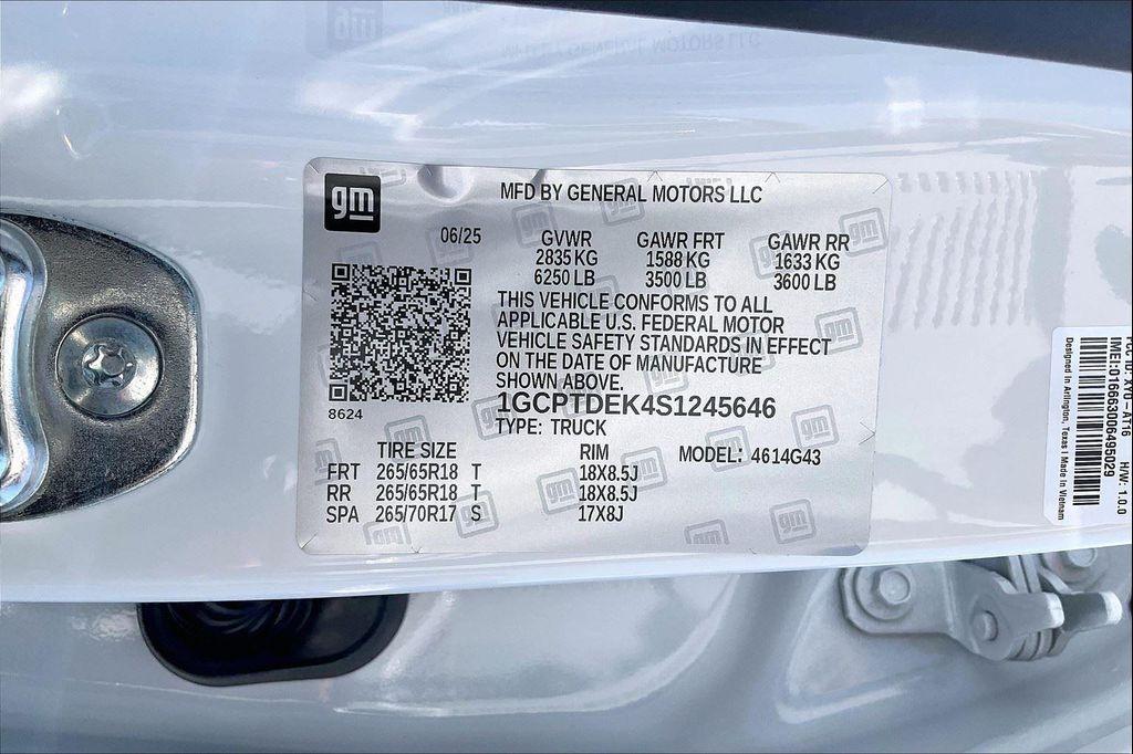 new 2025 Chevrolet Colorado car, priced at $40,955