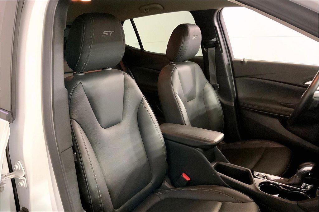 used 2024 Buick Encore GX car, priced at $21,500