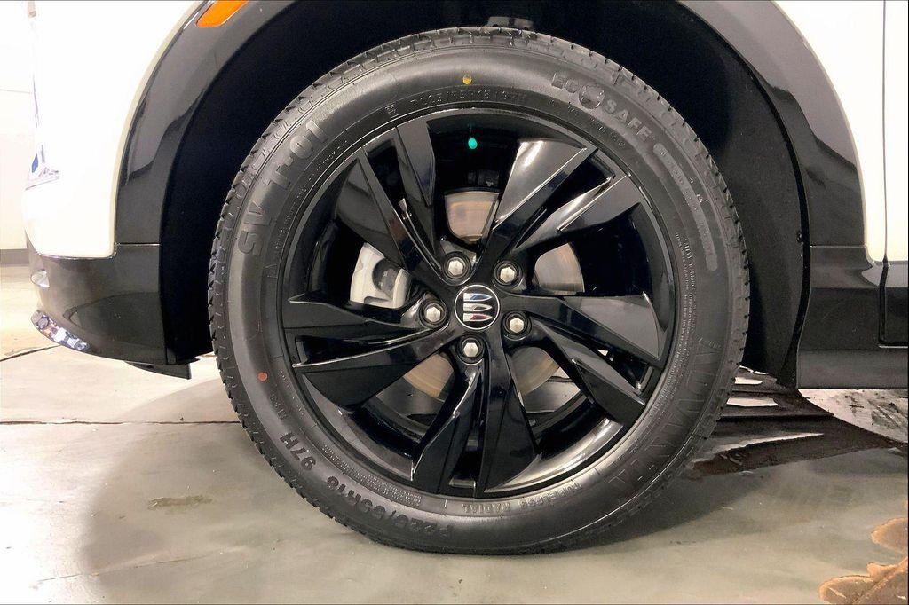 used 2024 Buick Encore GX car, priced at $21,500