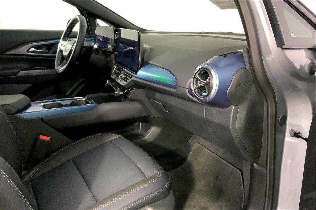 used 2025 Chevrolet Equinox EV car, priced at $23,000