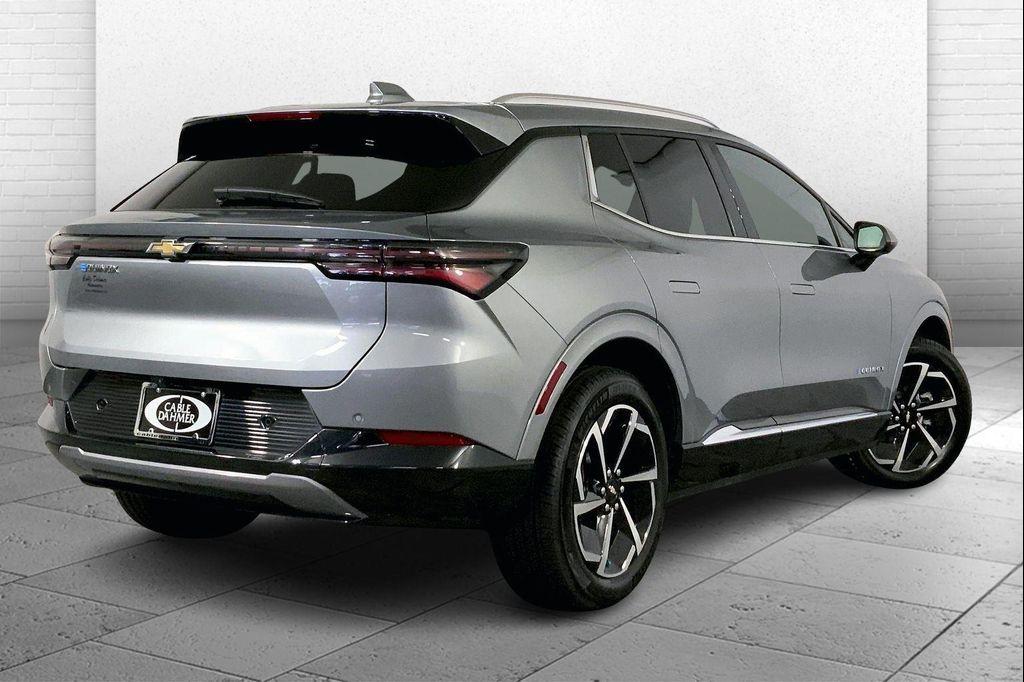 used 2025 Chevrolet Equinox EV car, priced at $23,000