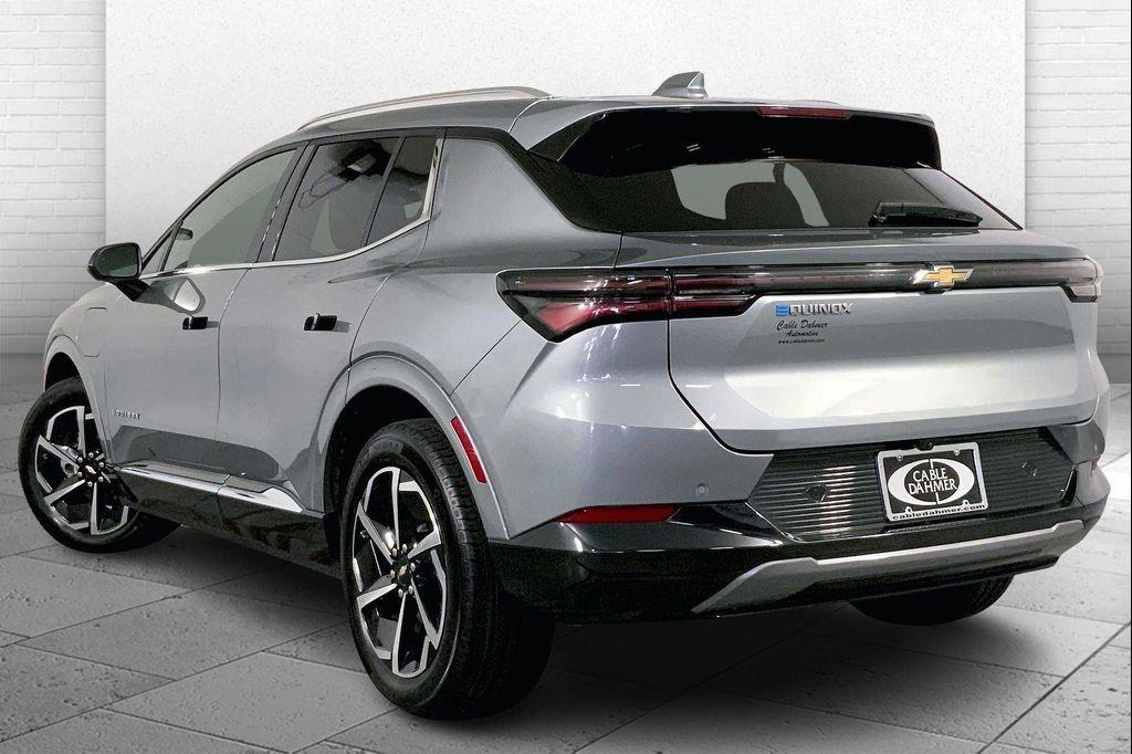 used 2025 Chevrolet Equinox EV car, priced at $23,000
