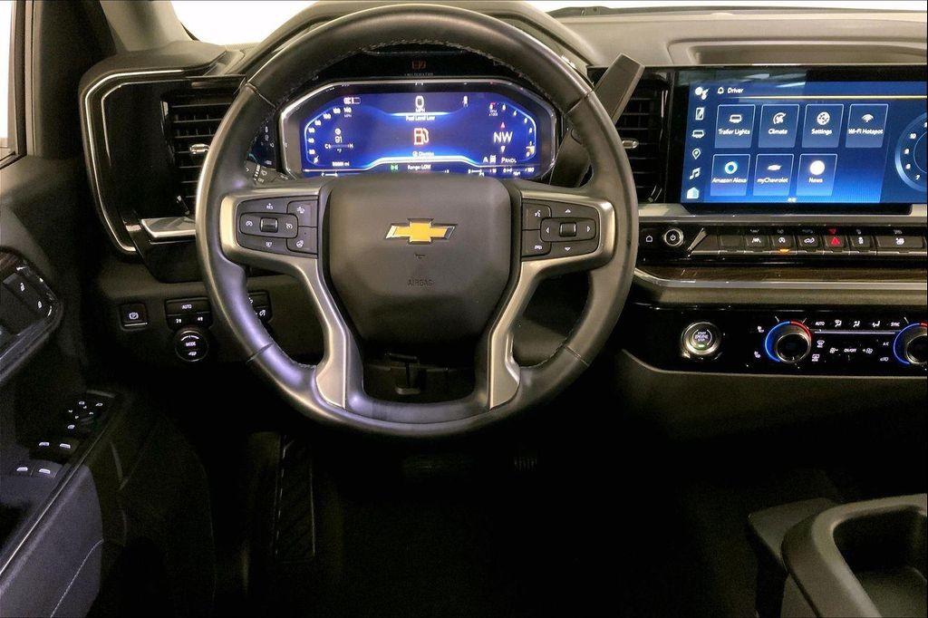 used 2024 Chevrolet Silverado 1500 car, priced at $34,900