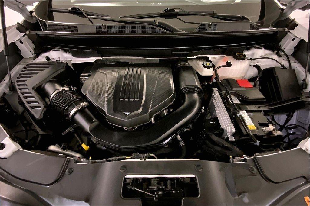 used 2025 GMC Acadia car, priced at $30,900