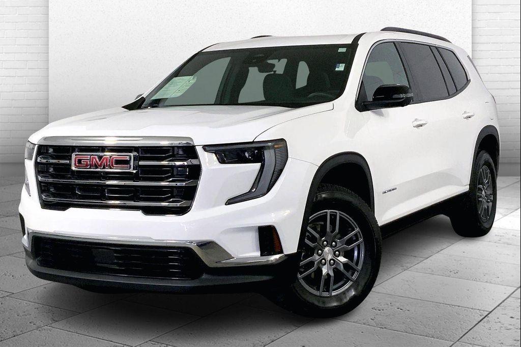 used 2025 GMC Acadia car, priced at $30,900