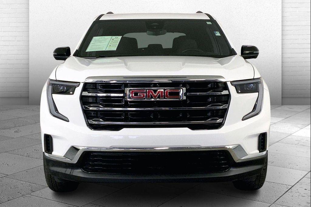 used 2025 GMC Acadia car, priced at $30,900