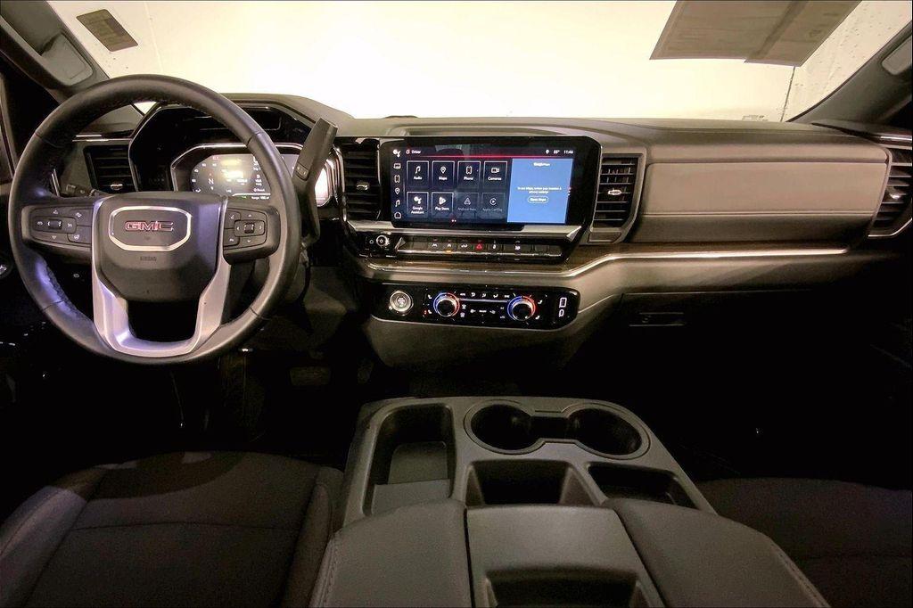 used 2024 GMC Sierra 1500 car, priced at $42,900
