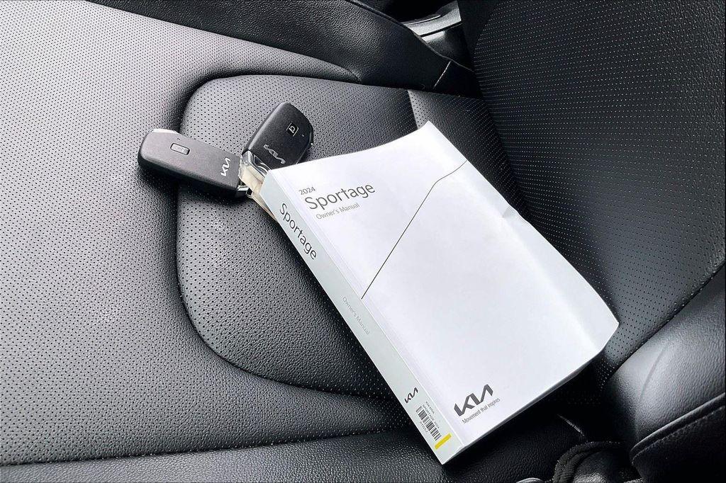 used 2024 Kia Sportage car, priced at $23,600